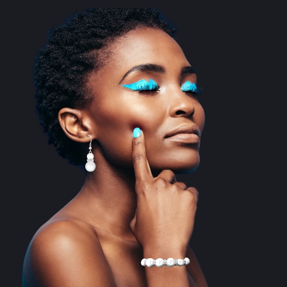 Pearl Necklace Set - Necklace, Bracelet and Earrings 3 Piece Jewelry set - Picture 5 of 5